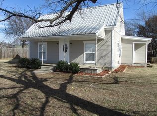 302 Tower Rd, Rio Vista, TX 76093