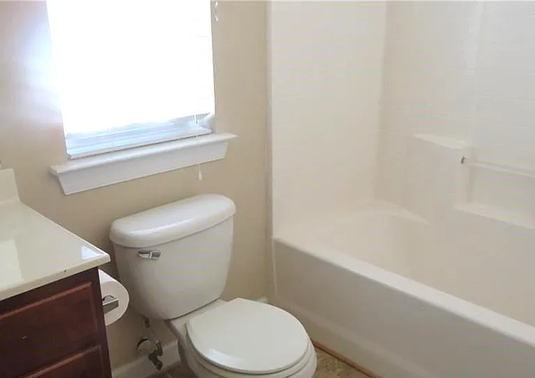 2207 Tuliptree Cir — Photo 21