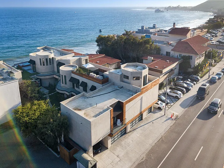 Coastal living at its best.