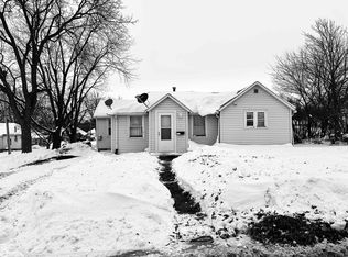 1533 Iowa Ave, Chariton, IA 50049