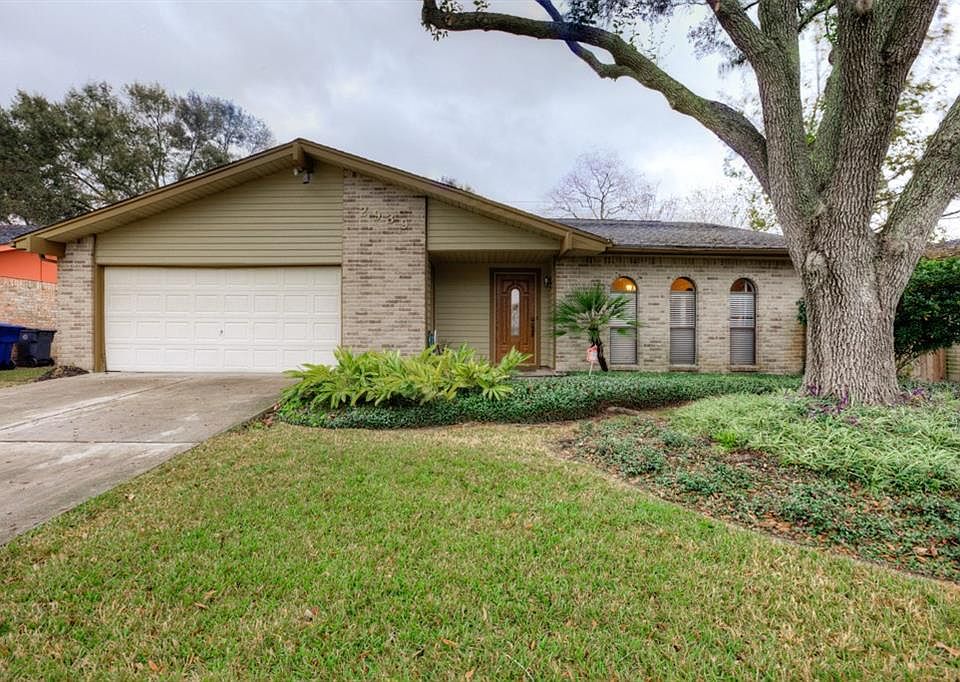 1st image of 2939 Meadowview Dr