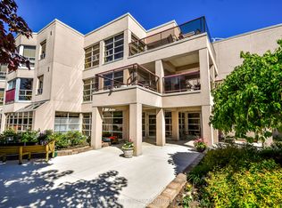 49 Raglan St #101, Collingwood, ON L9Y4X1