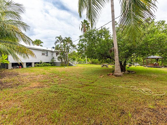 3rd image of 19461 Canal Dr