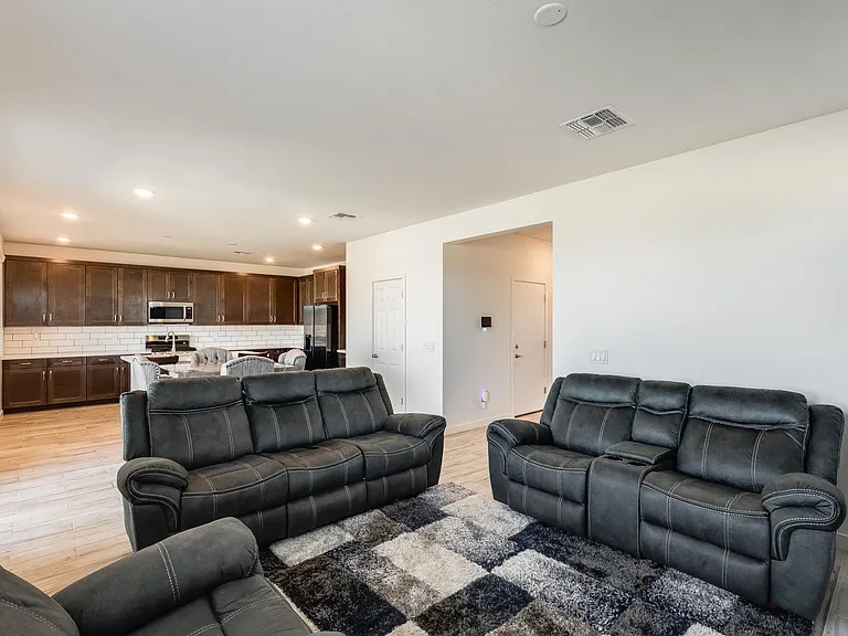 17056 W Red Bird Rd — Photo 9