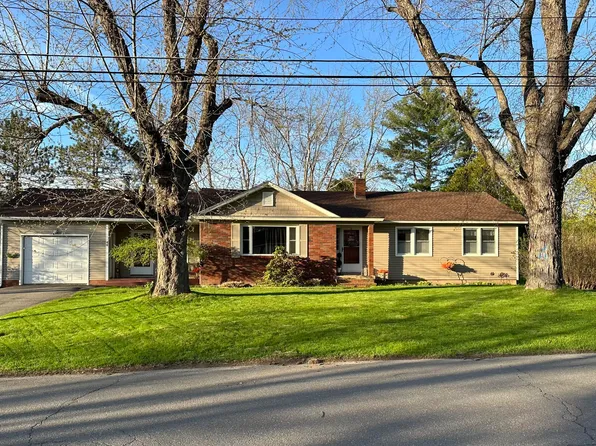 44 Edgewood Drive, Brewer, ME 04412