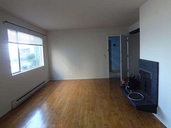 3rd image of 90 Alta St #8