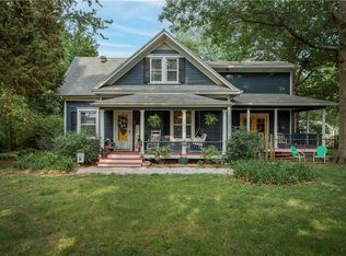 8819 S Corn Rd, Oak Grove, MO 64075