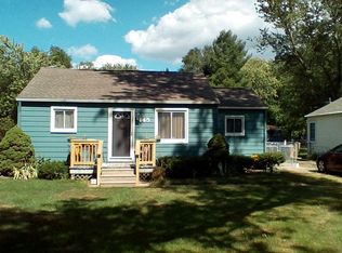 445 Clark Rd, Highland, MI 48357