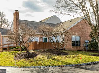 68 Woolsey Ct, Pennington, NJ 08534