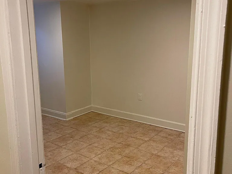large bedroom. newly painted.