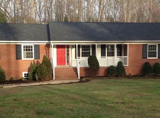 9286 Colesbury Dr, Mechanicsville, VA 23116