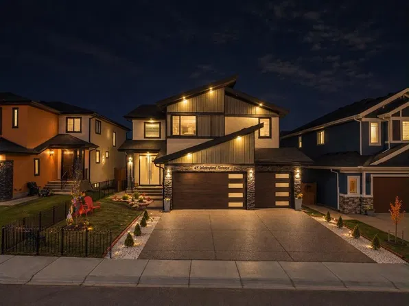 45 W Waterford Ter, Chestermere, AB T1X 2P6