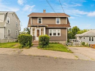 33 Crawford Rd, Braintree, MA 02184