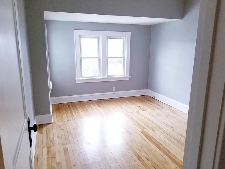 1737 S 70th St #LOWER — Photo 6