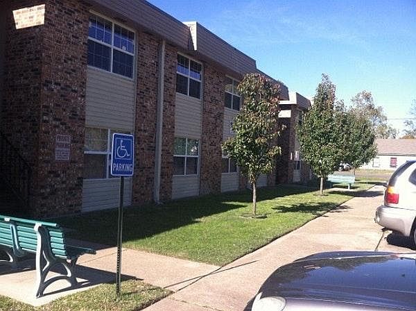 1st image of 145 E School Ave APT B1