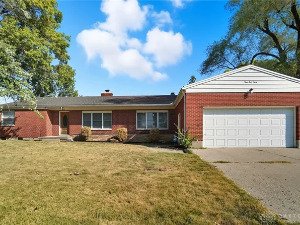 3880 Southview Ave, Beavercreek, OH 45432