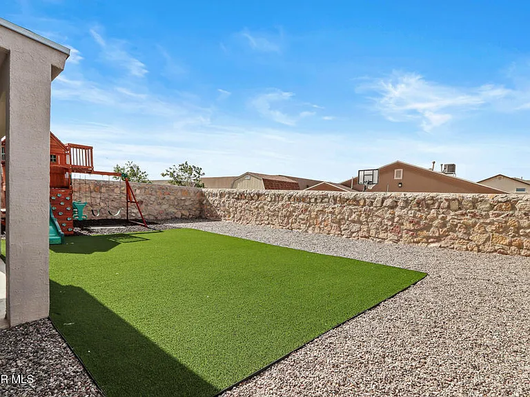 14553 Hunters Grove Ave — Photo 37