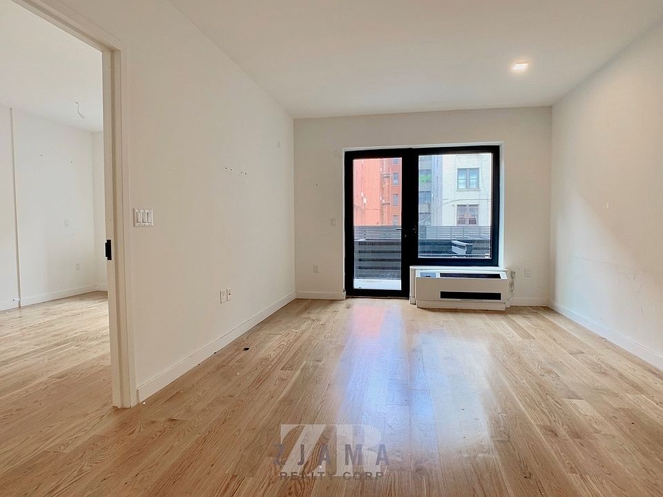 1st image of 25 E 19th St APT 1C