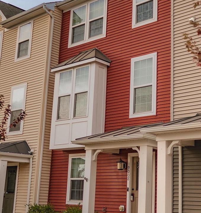1st image of 9008 Randolph Cir
