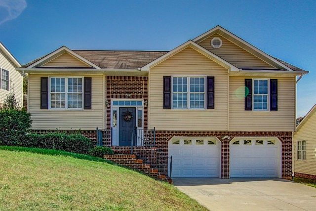 1st image of 1009 Carrington Ct