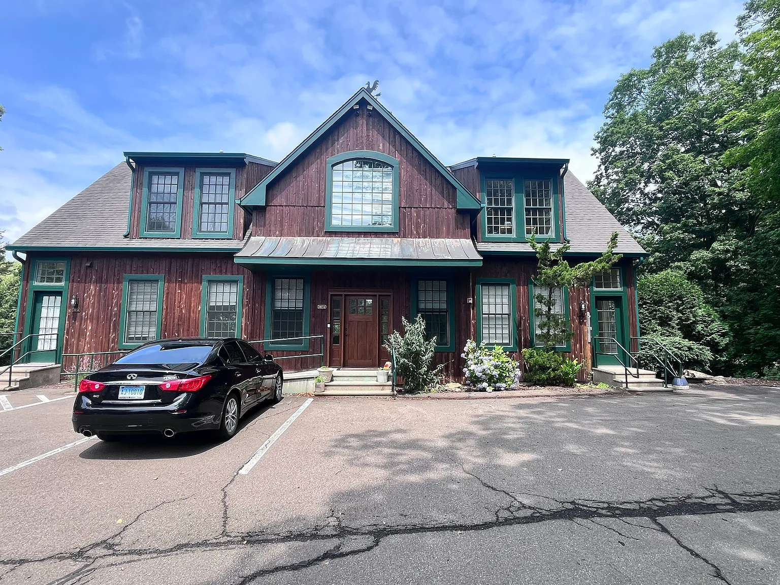 2 bed, 1800 sqft, $3,999 — Photo 1
