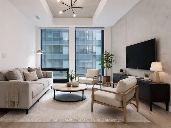 284 King St E, Toronto, ON