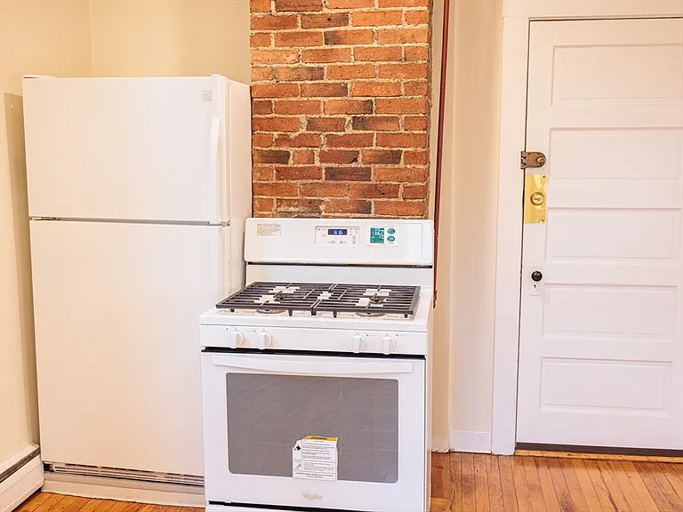 315 Harvard St #8 — Photo 24