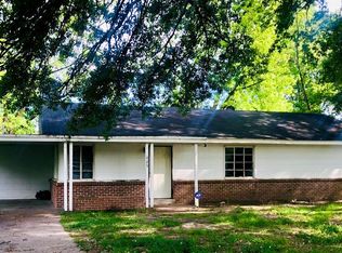 425 S Rebecca Dr, Greenville, MS 38701