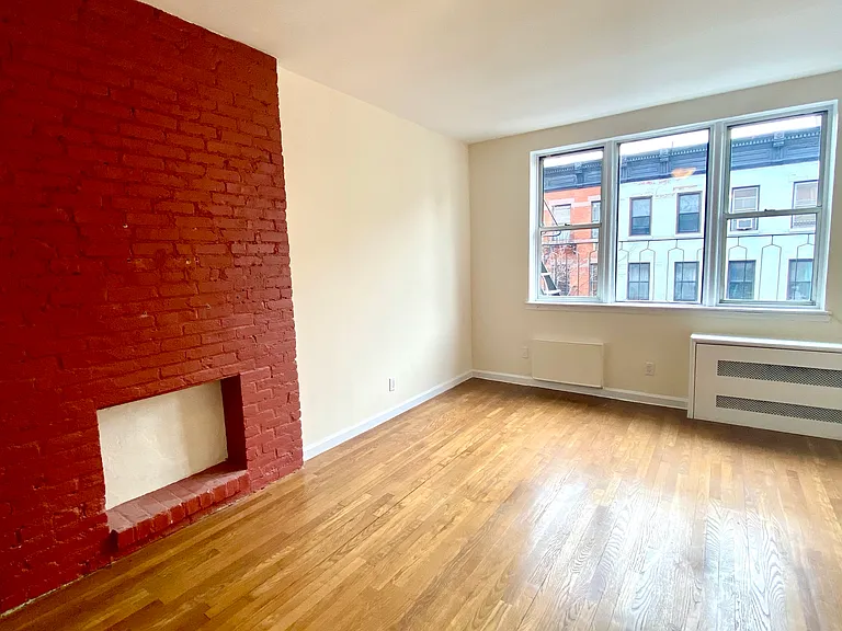 431 E 83rd St #4D — Photo 2