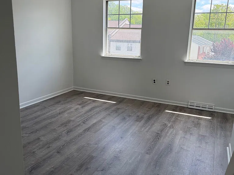 515 N York Rd #9E — Photo 2
