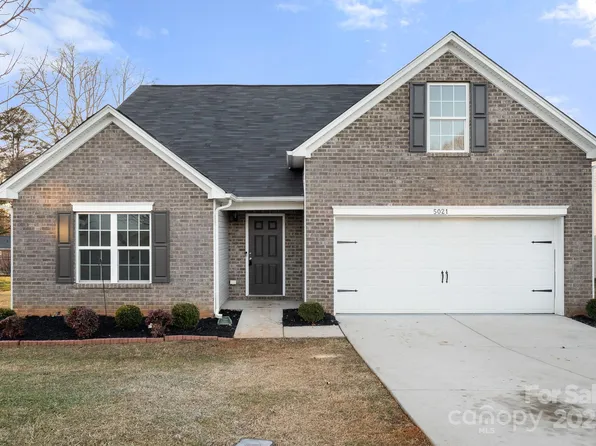 5021 Ashley Place Dr, Bessemer City, NC 28016
