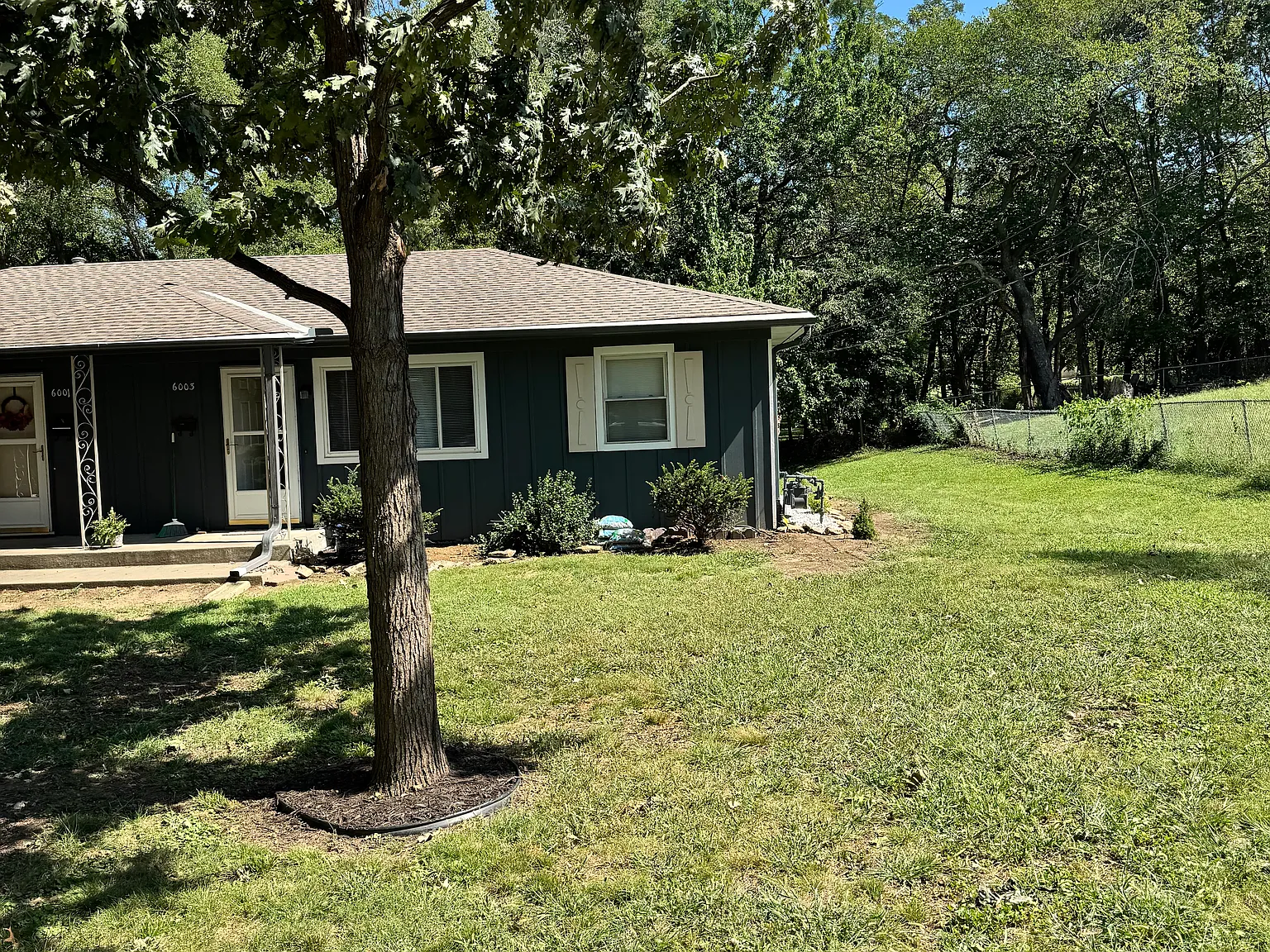 2 bed, 900 sqft, $1,495 — Photo 2