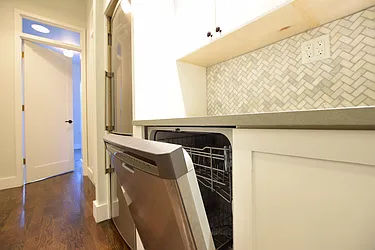 Rented by Guardian Realty Management Inc.