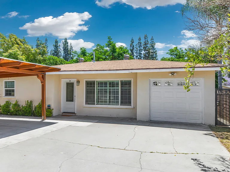 528 Almond Ave #B — Photo 44