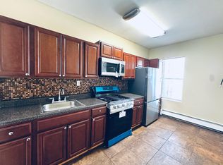 101 1/2 Ocean Ave, Jersey City, NJ 07305