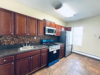 101 1/2 Ocean Avenue