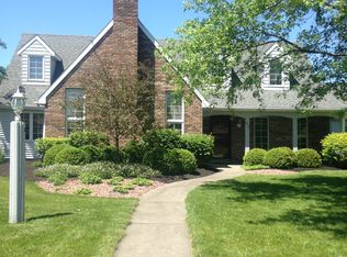 9015 Valley Forge Pl, Fort Wayne, IN 46835