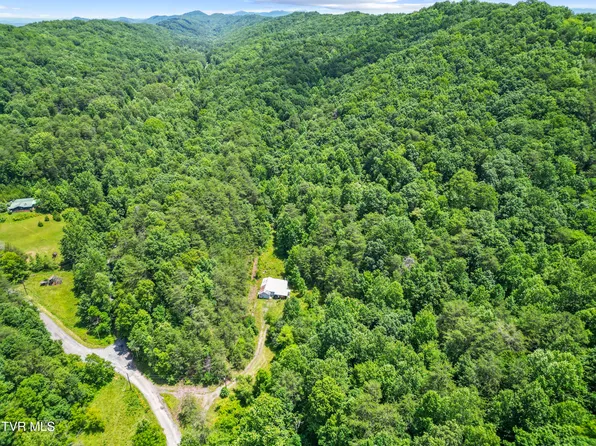 1103 Speedwell Rd, Bulls Gap, TN 37711