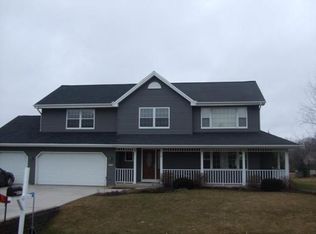 N6177 Woodland Meadows Dr, Sheboygan, WI 53083