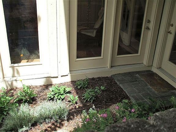 3rd image of 13608 Hollowgreen Dr #13/133