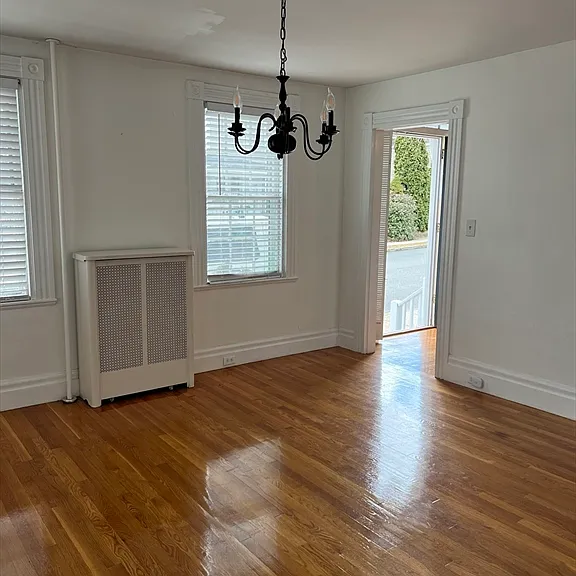 25 Franklin St #25 — Photo 3