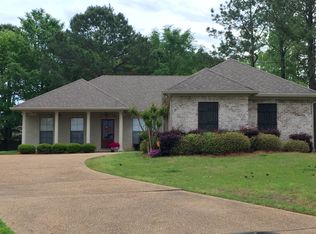 124 Deer Creek Cv, Madison, MS 39110
