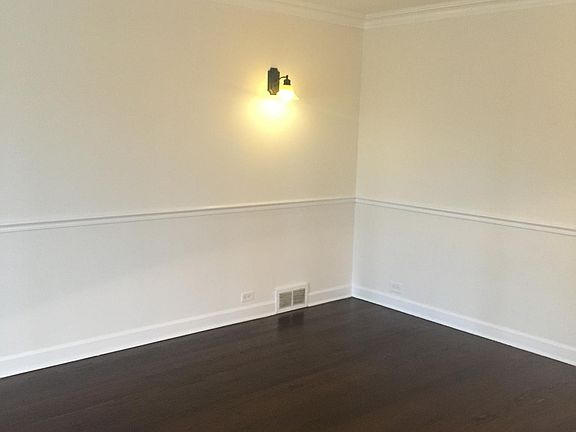3rd image of 9035 S Luella Ave