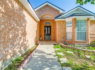 1729 Overland St, Fort Worth, TX 76131