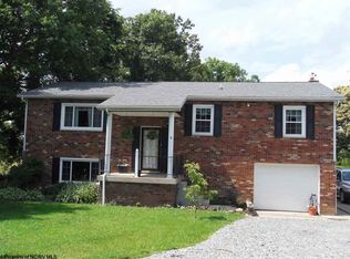 138 Hampton Heights Dr, Buckhannon, WV 26201