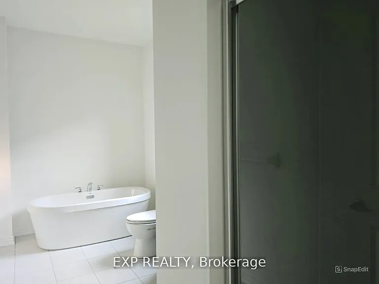 80 Singhampton Rd — Photo 16
