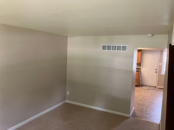 5th image of 3025 Droste Rd