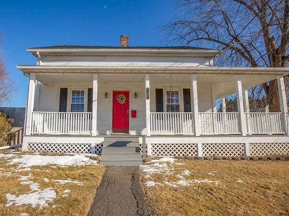 127 Newton St, South Hadley, MA 01075