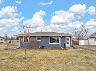 7077 Delaney Ave, Inver Grove Heights, MN 55076