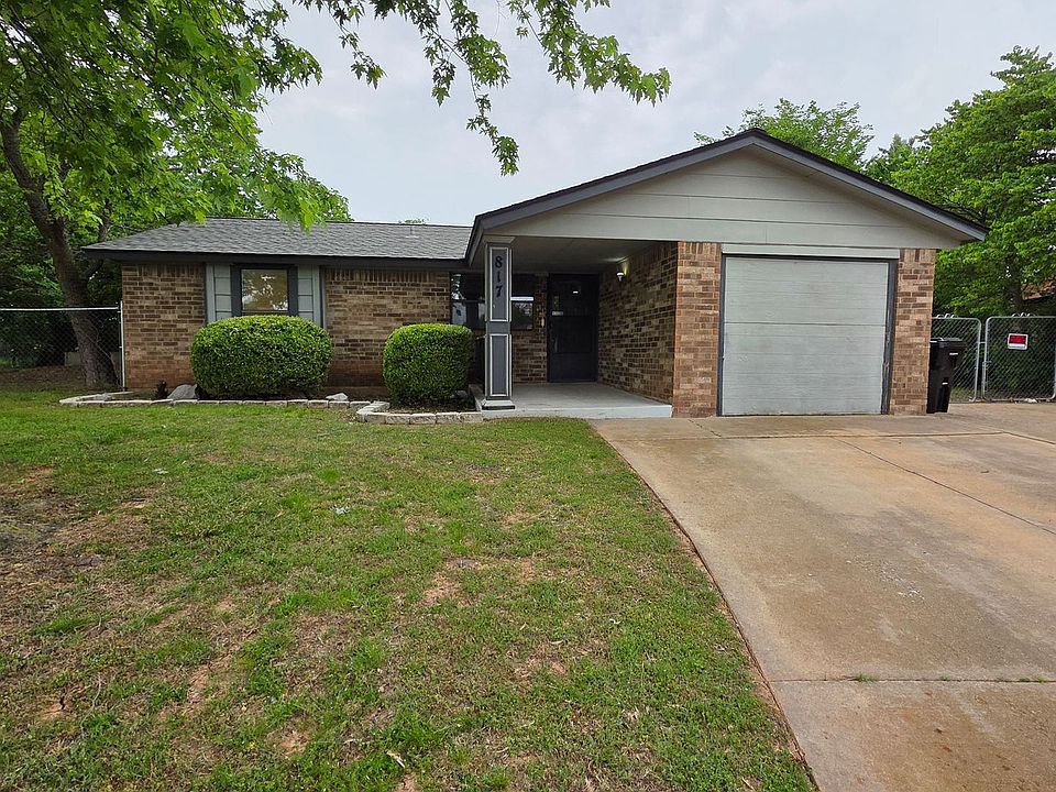 1st image of 817 N Ramblin Oaks Dr